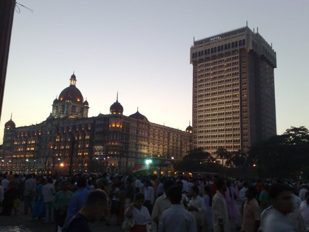 Taj in the evening
