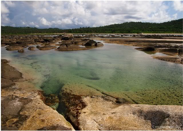 http://i162.photobucket.com/albums/t247/budring/Biri%20Island%20and%20Sto%20Nino%20Shrine%202012/P4281494.jpg