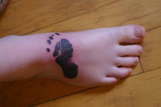 tattoos and piercings while breastfeeding babycenter tattoos and piercings while breastfeeding babycenter