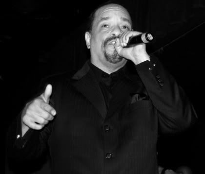 This is a pretty hot pic of