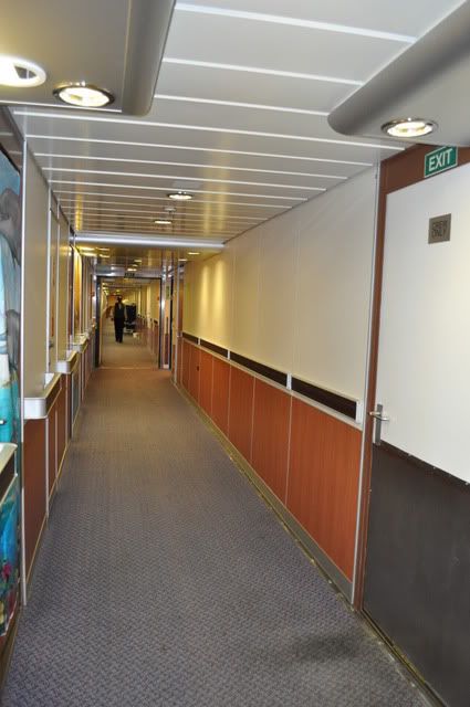 corridor2.jpg