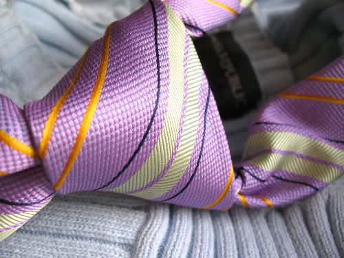 IMAGE: http://i162.photobucket.com/albums/t264/gs_greygoose/canon/tie/IMG_0019.jpg