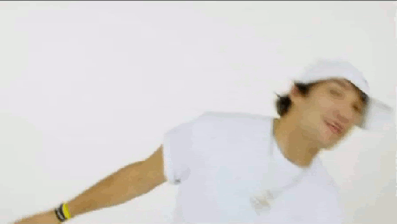GCQ7v.gif