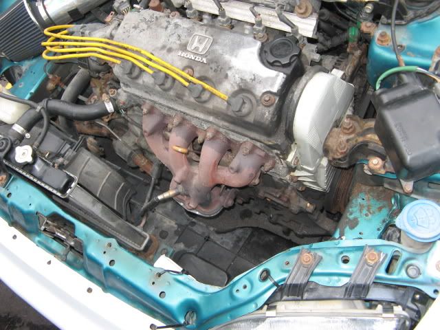 http://i162.photobucket.com/albums/t269/IONESCU1/turbo%20Z6%20build/newengine2.jpg