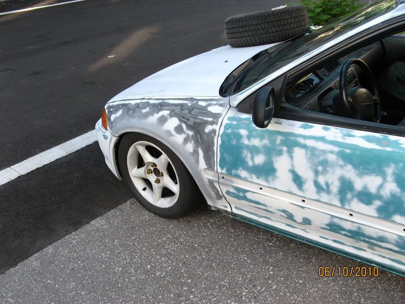 http://i162.photobucket.com/albums/t269/IONESCU1/turbo%20Z6%20build/paintingwheels2.jpg