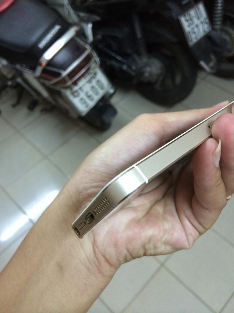 Iphone 5s Gold World 16Gb Giá 9txxx - 10