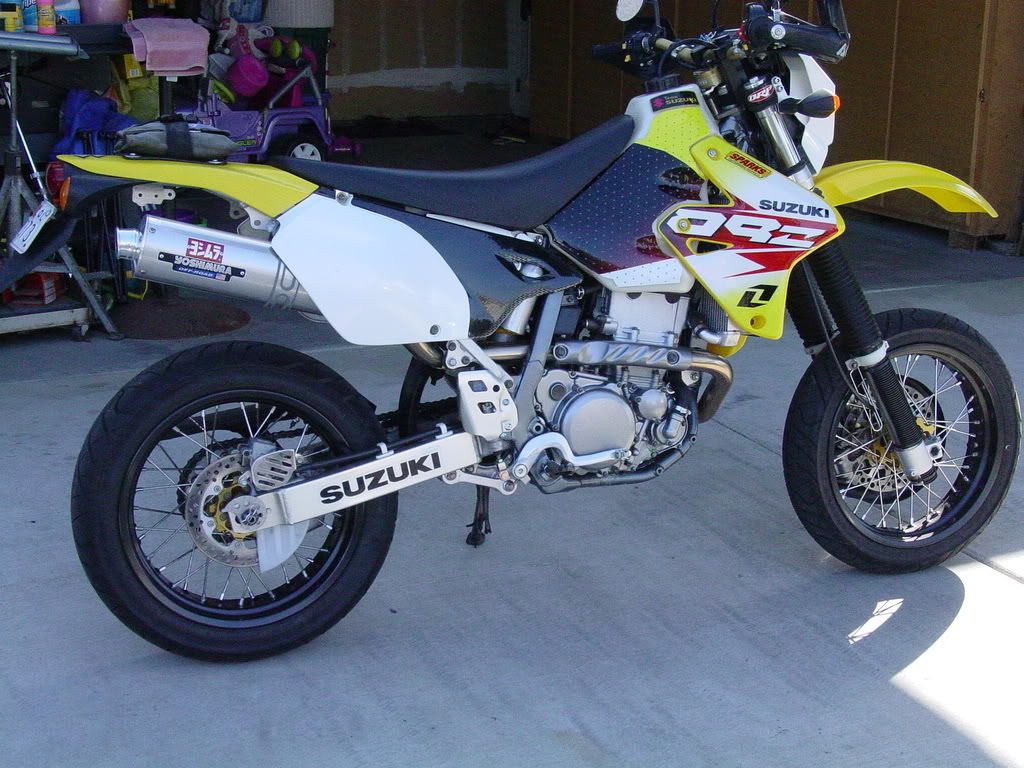 DRZ400SM Plastic Gas Tank? DRZ 400 ThumperTalk